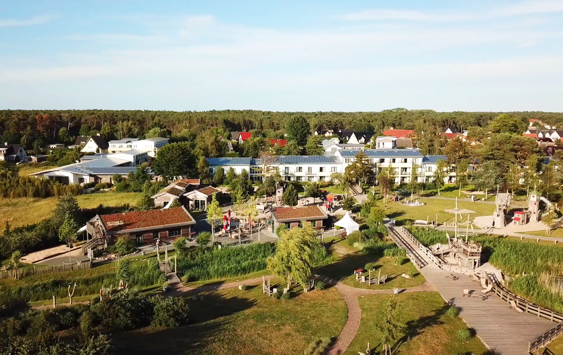 Luftaufnahme Familienhotel Seeklause Usedom