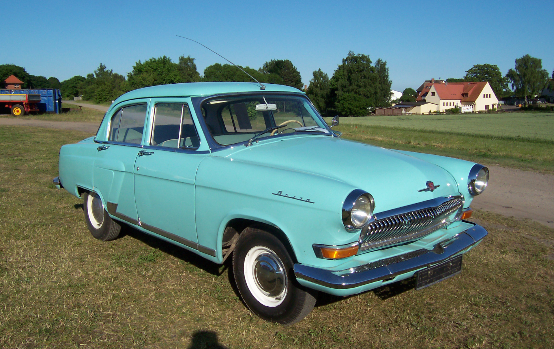 Hellblauer Trabbi aus Zweiradmuseum in Dargen